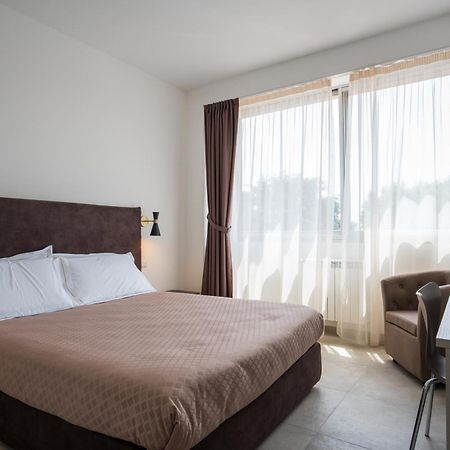 Hotel Bula بولاّتي المظهر الخارجي الصورة