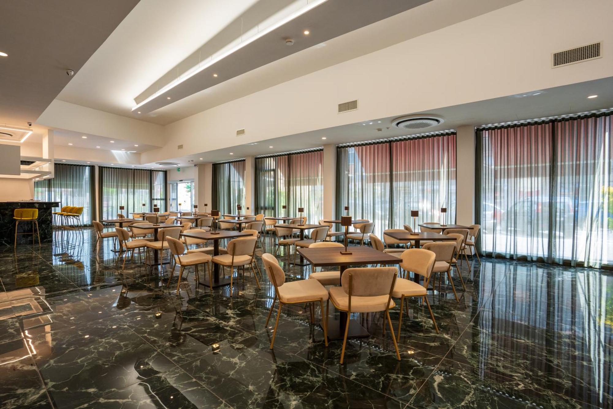 Hotel Bula بولاّتي المظهر الخارجي الصورة