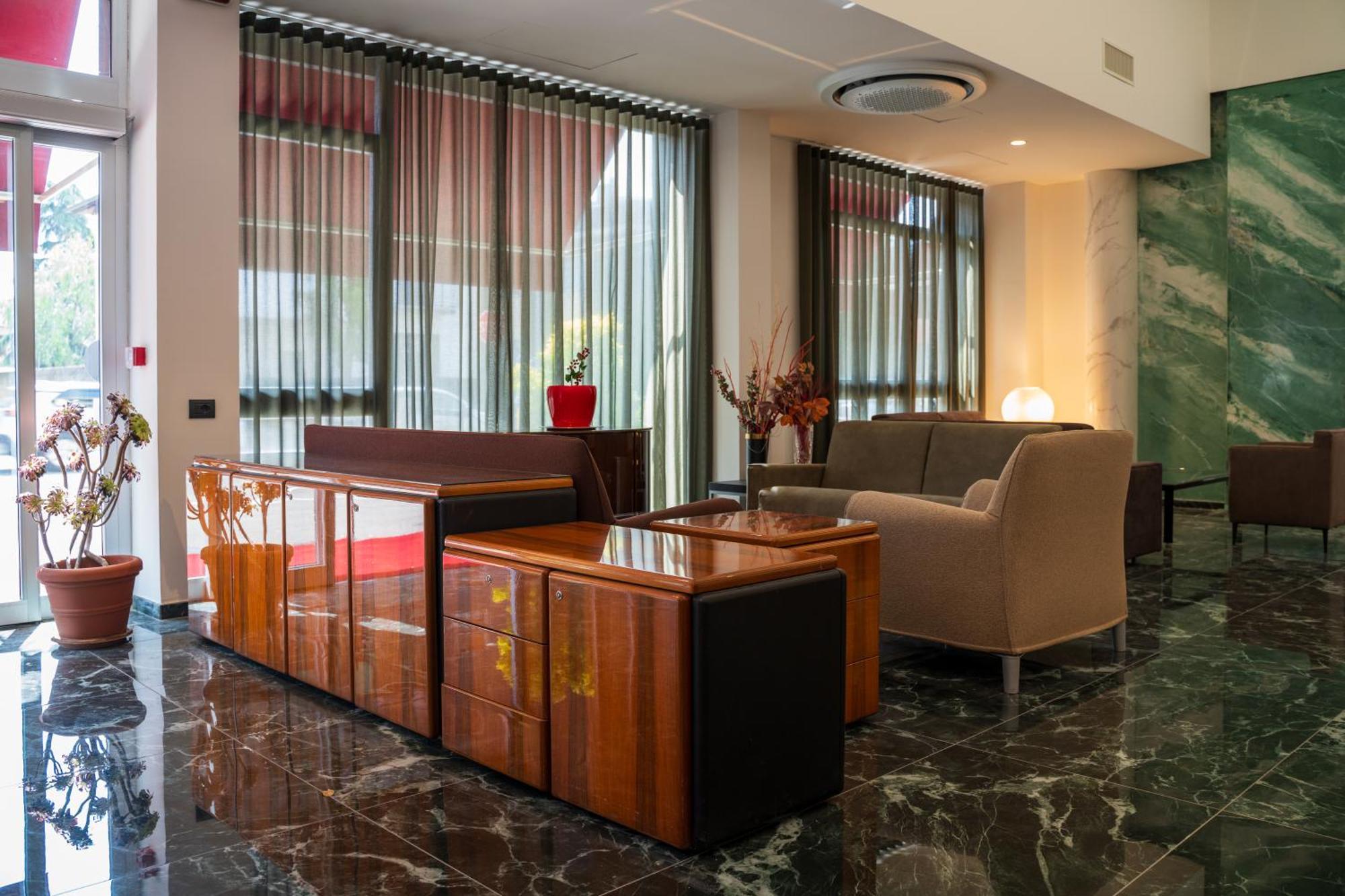 Hotel Bula بولاّتي المظهر الخارجي الصورة